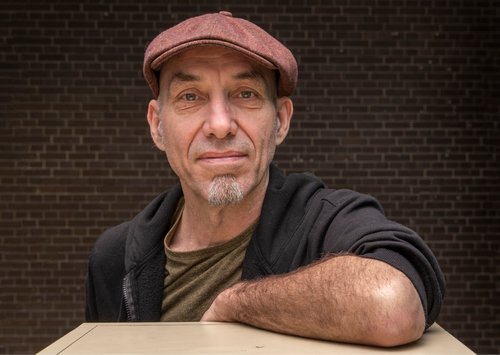 Bild mit Text "Kontakt nicht berühren"